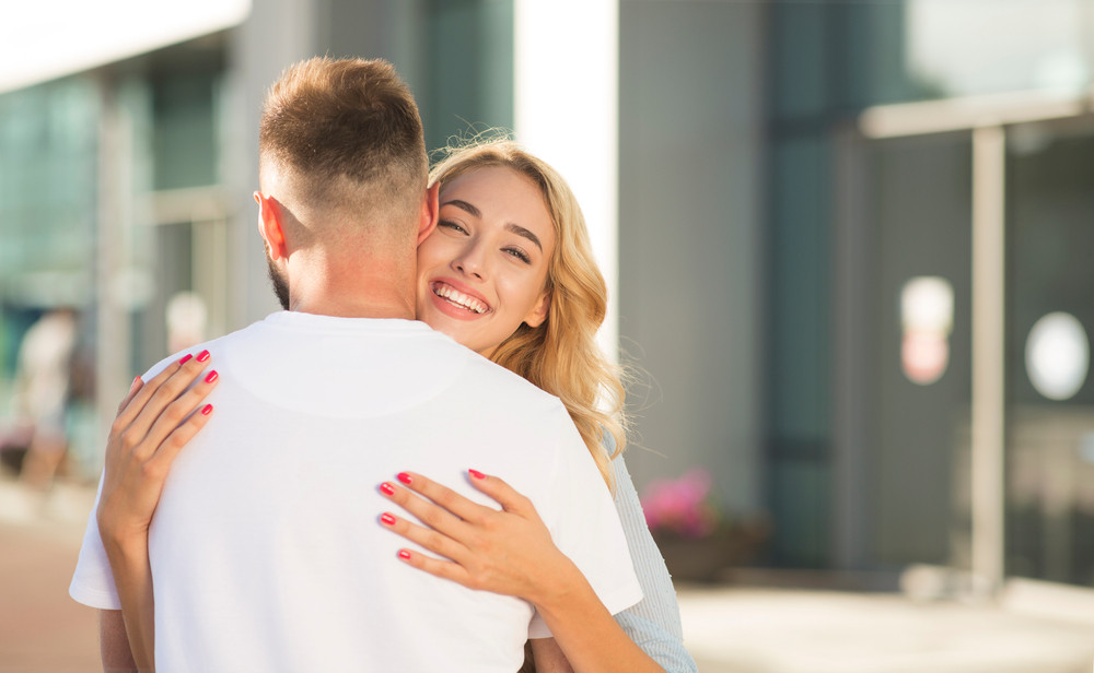 Partnerzusammenführung - Eine Chance für die Liebe: Foto: © Prostock / shutterstock / #1751761253